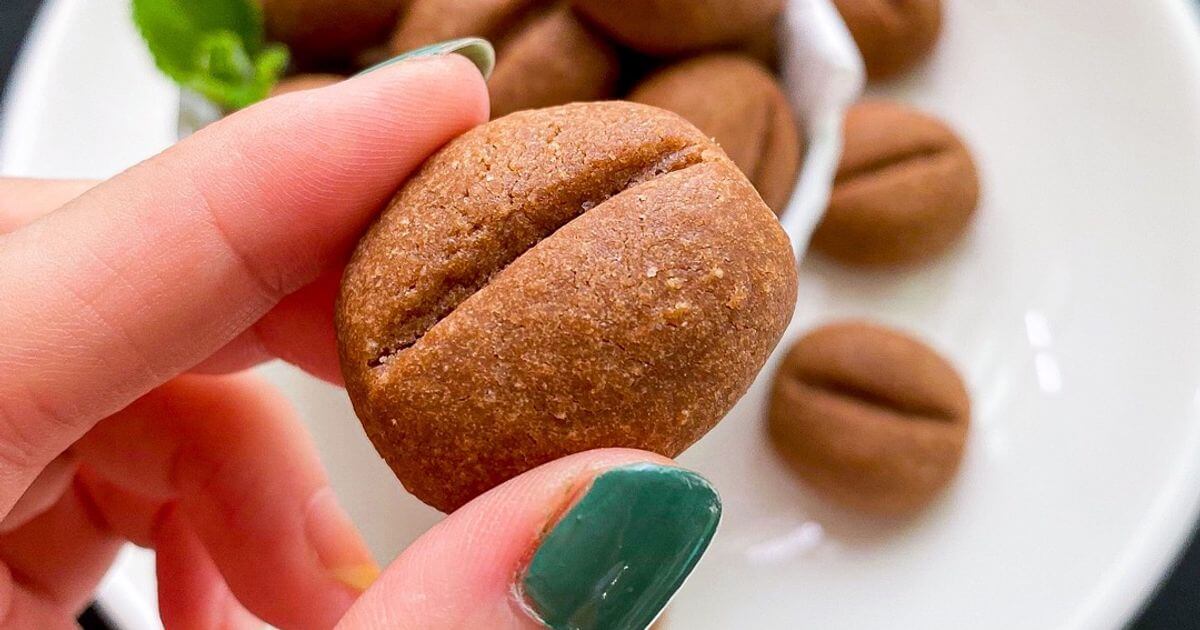 Bánh hạt cà phê Savoury là bột cà phê chứa nhiều chất chống oxy hóa