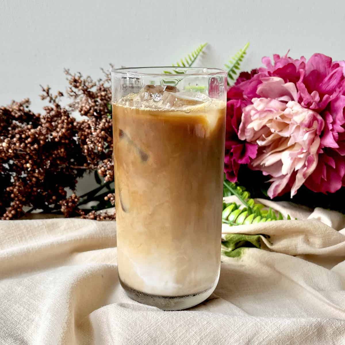Cà phê pha lạnh Cold Brew Latte
