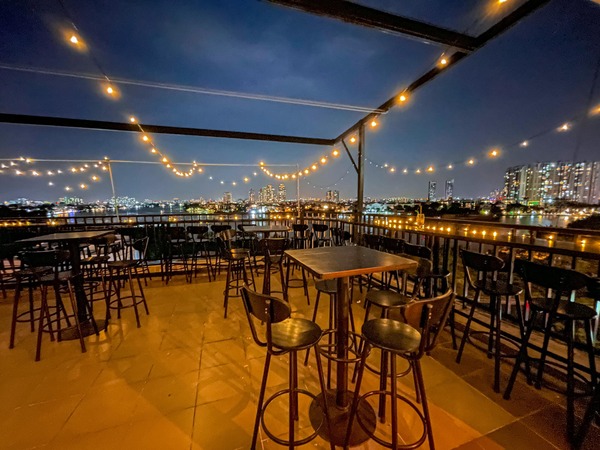 ca-phe-rooftop-va-nhung-dieu-co-the-ban-chua-biet-2