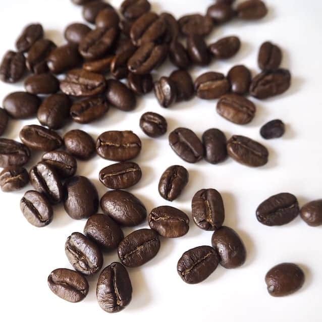 Rang tối (dark roast) có thể phá vỡ gần như 99% sucrose trong hạt