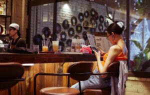 Thói quen uống cà phê của người Việt