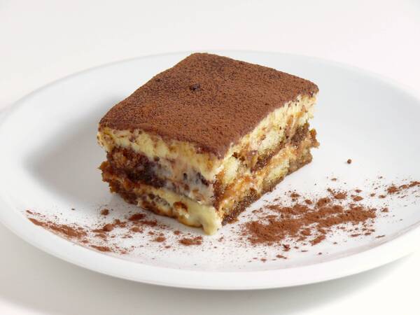 Bánh ăn kèm khi uống cà phê Tiramisu