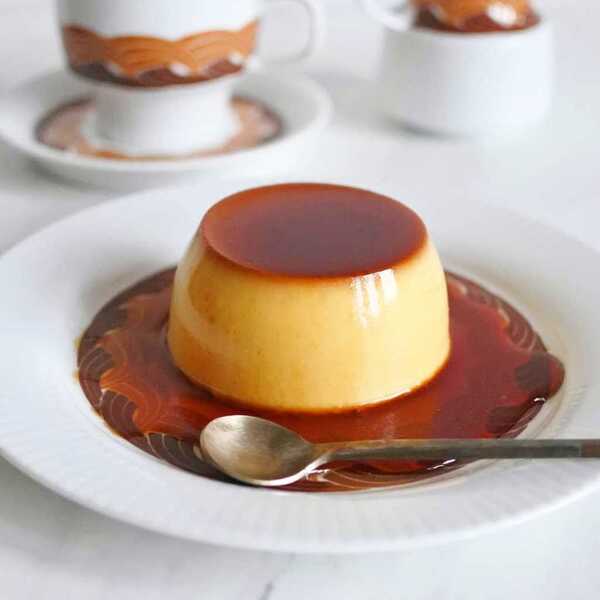 Bánh ăn kèm khi uống cà phê bánh Flan